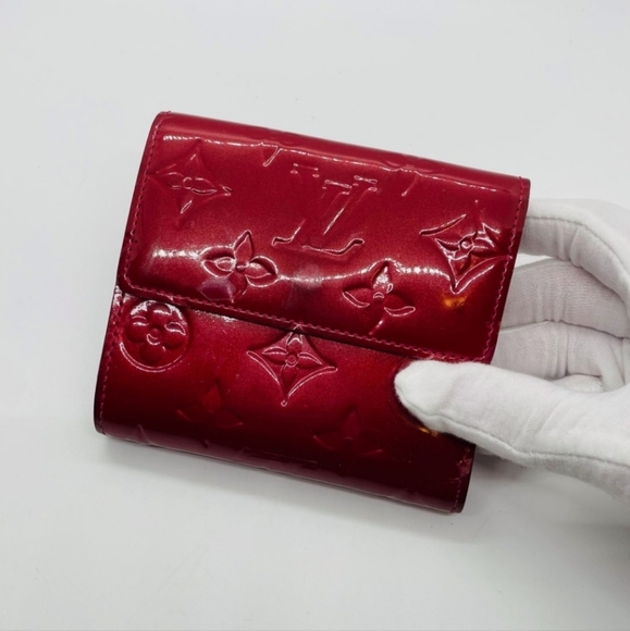LOUIS VUITTON VERNIS TRIFOLD WALLET - Picture 9 of 11